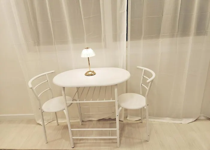 Villa Clould 3 Minutes From Hongik Subway Station, 5 Minutes From Hongik Main Gate, 10 Minutes From Sinchon Seoel